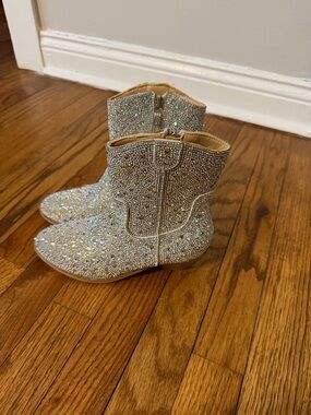 Badgley Mischka Kids Glitter Rhinestone Cowboy Boots - Silver